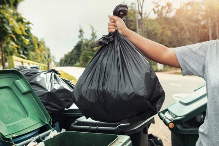 Nedostatečné kapacity pro recyklaci odpadů a rostoucí spalování odpadů